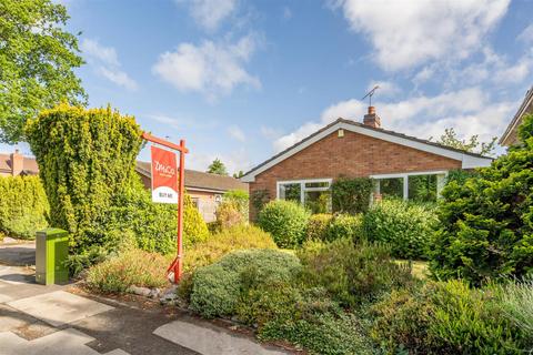 Earlswood Road, Dorridge, Solihull 3 bed detached bungalow for sale