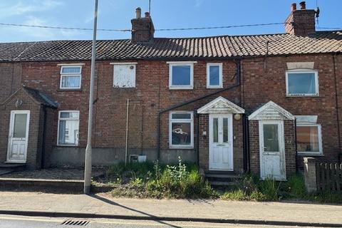 65 Lynn Road, Swaffham, Norfolk PE37 7BB 2 bed terraced house for sale
