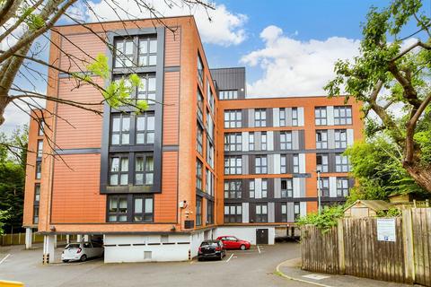 Lincoln Road, Dorking, Surrey 2 bed apartment for sale