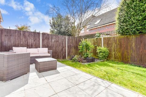 Chaplin Drive, Headcorn, Kent 3 bed detached house for sale