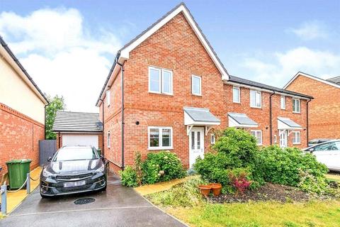 Guardians Way, Hampshire PO3 3 bed end of terrace house for sale