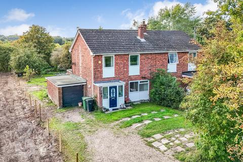 St. Michaels View, Flordon, Norwich 3 bed semi