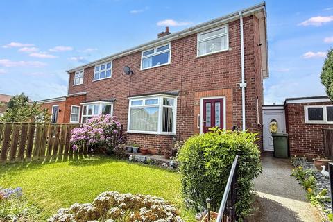 Emmerson Square, Thornley, Durham... 3 bed semi