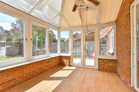 Harebell Close, Sheerness ME12 4 bed detached house for sale