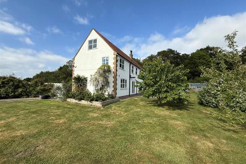 Wood Langham Lane, Legsby LN8 4 bed cottage for sale