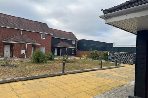 Nayland Court, Romford RM1 2 bed flat for sale