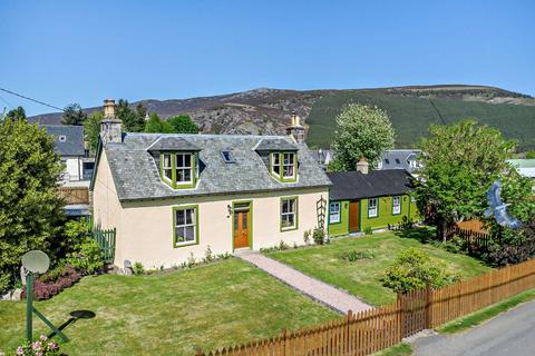 Cairnadrochit, Braemar, Ballater... 2 bed detached house for sale
