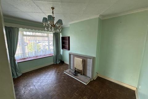 Minterne Avenue, Sittingbourne, Kent 2 bed semi