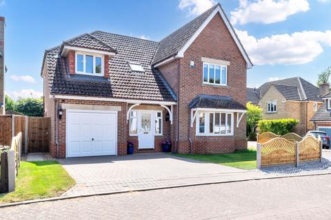 Hillside Meadow, Ely CB7 4 bed detached house for sale