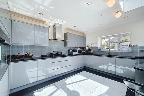 Tweedsmuir Road, Cardiff, CF24 4 bed end of terrace house for sale