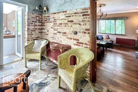 Spalding PE12 3 bed detached bungalow for sale