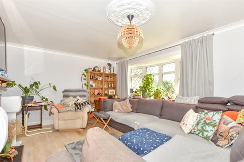 Blissford Close, Havant PO9 3 bed end of terrace house for sale