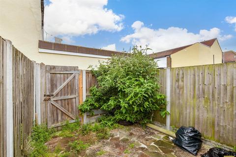 Richmond Street, Sheerness ME12 2 bed terraced house for sale
