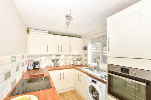 Oak Tree Cottages, Haywards Heath RH17 3 bed semi