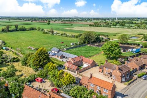 The Sycamores, Low Street, Newark 5 bed detached house for sale