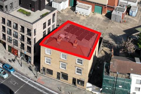 Airspace at Block B, 33