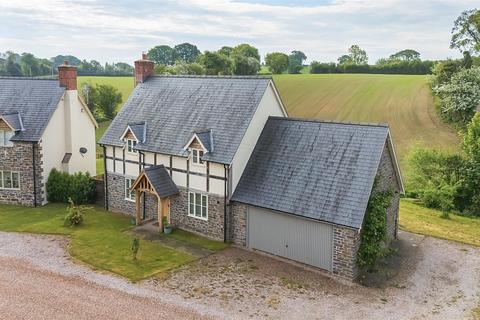 Maes Y Nant, Llanfyllin. 4 bed house for sale
