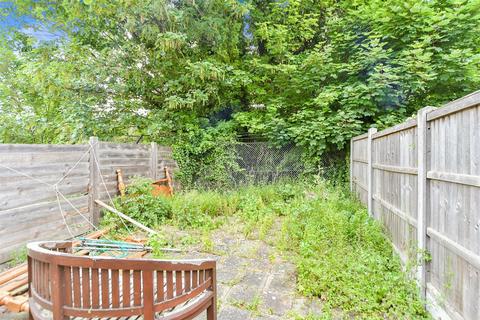 Shortlands Road, Sittingbourne, Kent 2 bed end of terrace house for sale