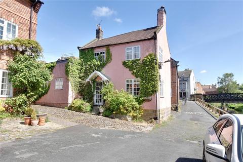 Levenside, Stokesley, Middlesbrough... 2 bed detached house for sale