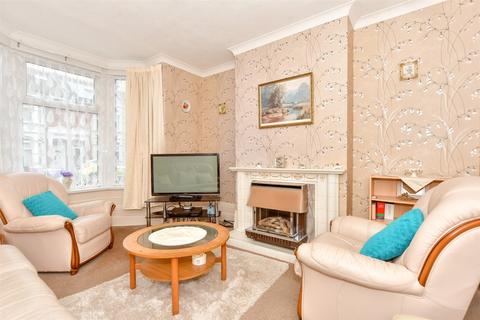 Fearon Road, Portsmouth PO2 3 bed terraced house for sale