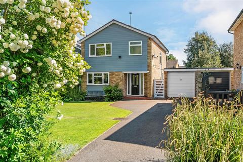 BURROWS CLOSE, GREAT BOOKHAM, KT23 4 bed detached house for sale