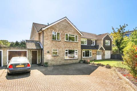 Harmans Water Road, Bracknell RG12 3 bed semi
