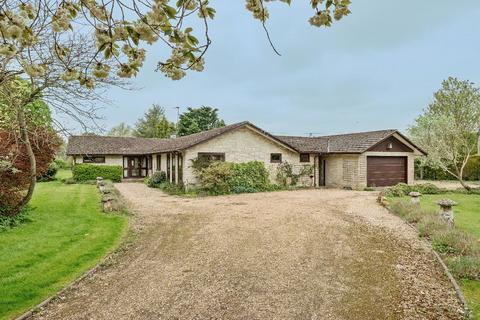 Little Langford, Salisbury SP3 4 bed bungalow for sale