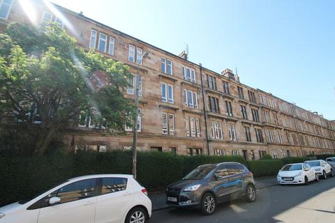 Roslea Drive, Flat 3