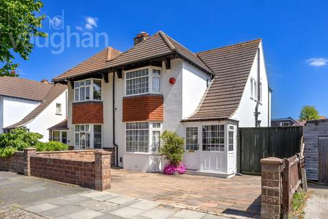 Derek Avenue, Hove, East Sussex, BN3 3 bed semi