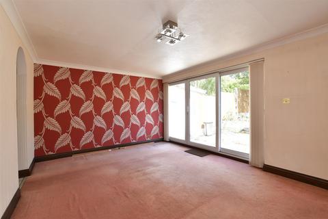 Spains Hall Place, Basildon, Essex 4 bed townhouse for sale