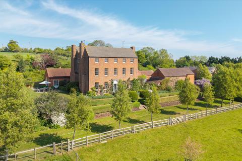Chaceley, Gloucestershire, GL19 8 bed detached house for sale