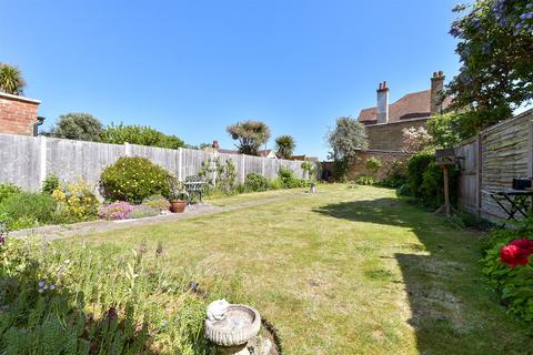 Beacon Road, Broadstairs, Kent 3 bed semi