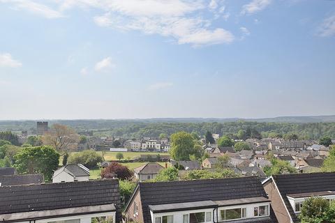 Bolton Avenue, Richmond 4 bed semi