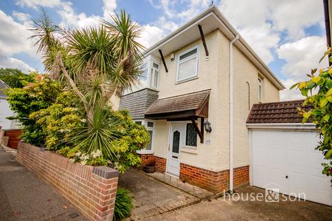 Heather Road, Bournemouth 3 bed detached house for sale