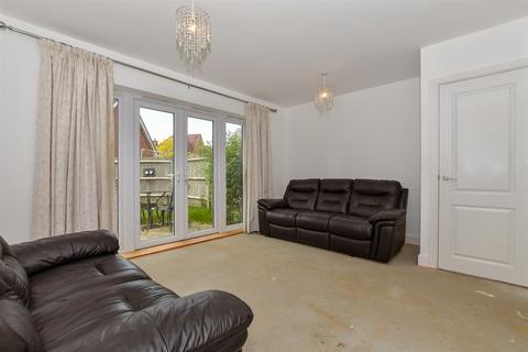 Discovery Drive, West Malling ME19 4 bed semi