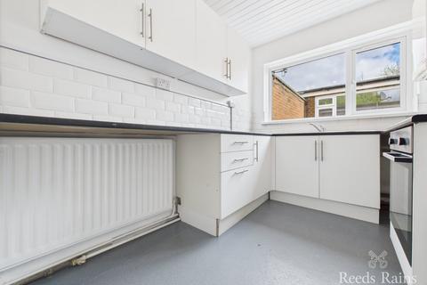 Cheveley Park Shopping Centre, Durham... 2 bed apartment for sale