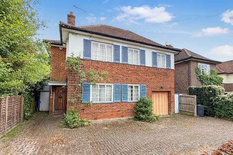 West End Avenue, Pinner 4 bed detached house for sale