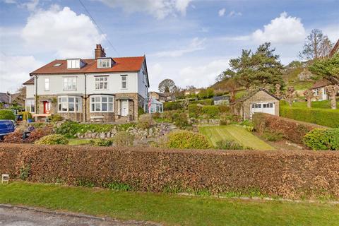 Ninelands Road, Hathersage, Hope Valley 4 bed semi