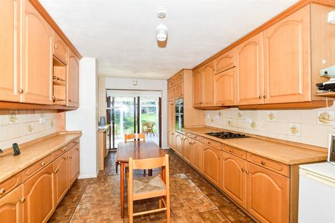Sweechgate, Canterbury CT2 4 bed detached house for sale