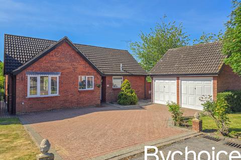 Claudian Close, Haverhill, Suffolk 3 bed detached bungalow for sale