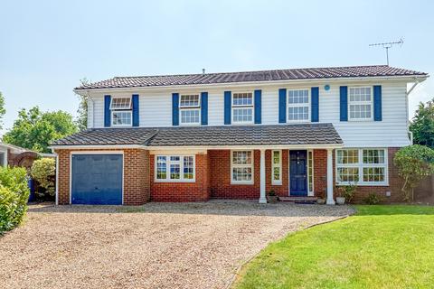 Wraysbury, Berkshire 5 bed detached house for sale