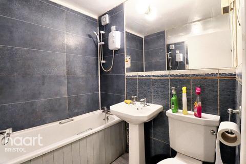 Trendlewood Park, Bristol 2 bed flat for sale