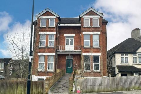 Flat 3, 1 Canham Road, South Norwood... 1 bed flat for sale