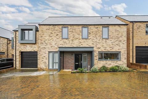 Langsett Grove, Harrogate, HG3 4 bed detached house for sale