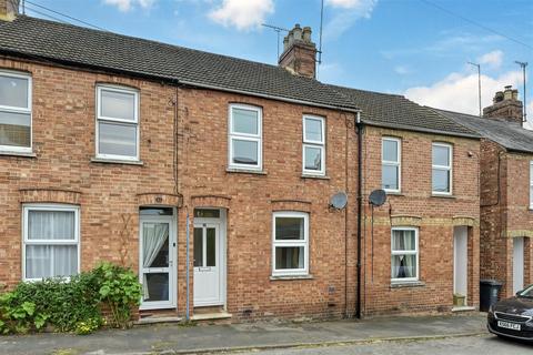 Gordon Road, Oundle 2 bed terraced house for sale