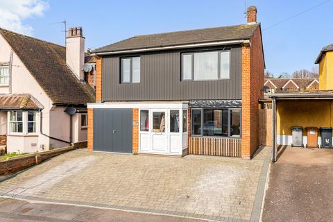Century Road, Ware SG12 4 bed detached house for sale