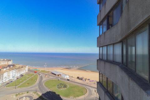 Arlington House, Margate, CT9 2 bed flat for sale