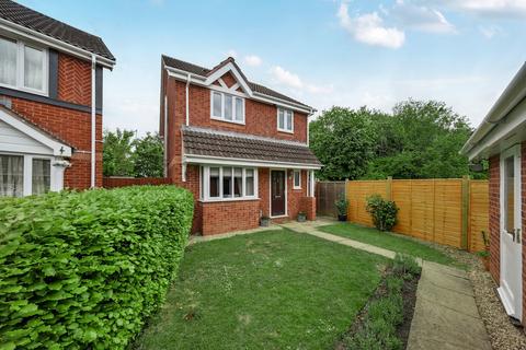 Rosebrook Gardens, Melksham, SN12 3 bed detached house for sale