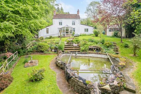 Llandyssil, Montgomery SY15 2 bed detached house for sale