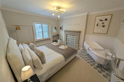 Queen Street, Barnard Castle 2 bed cottage for sale